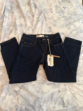 Garage Women's High Waist Crop Super Soft Jeggings - Size 03
